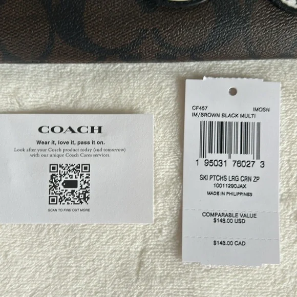 NWT Coach large wristlet with appliqués - Picture 2 of 5